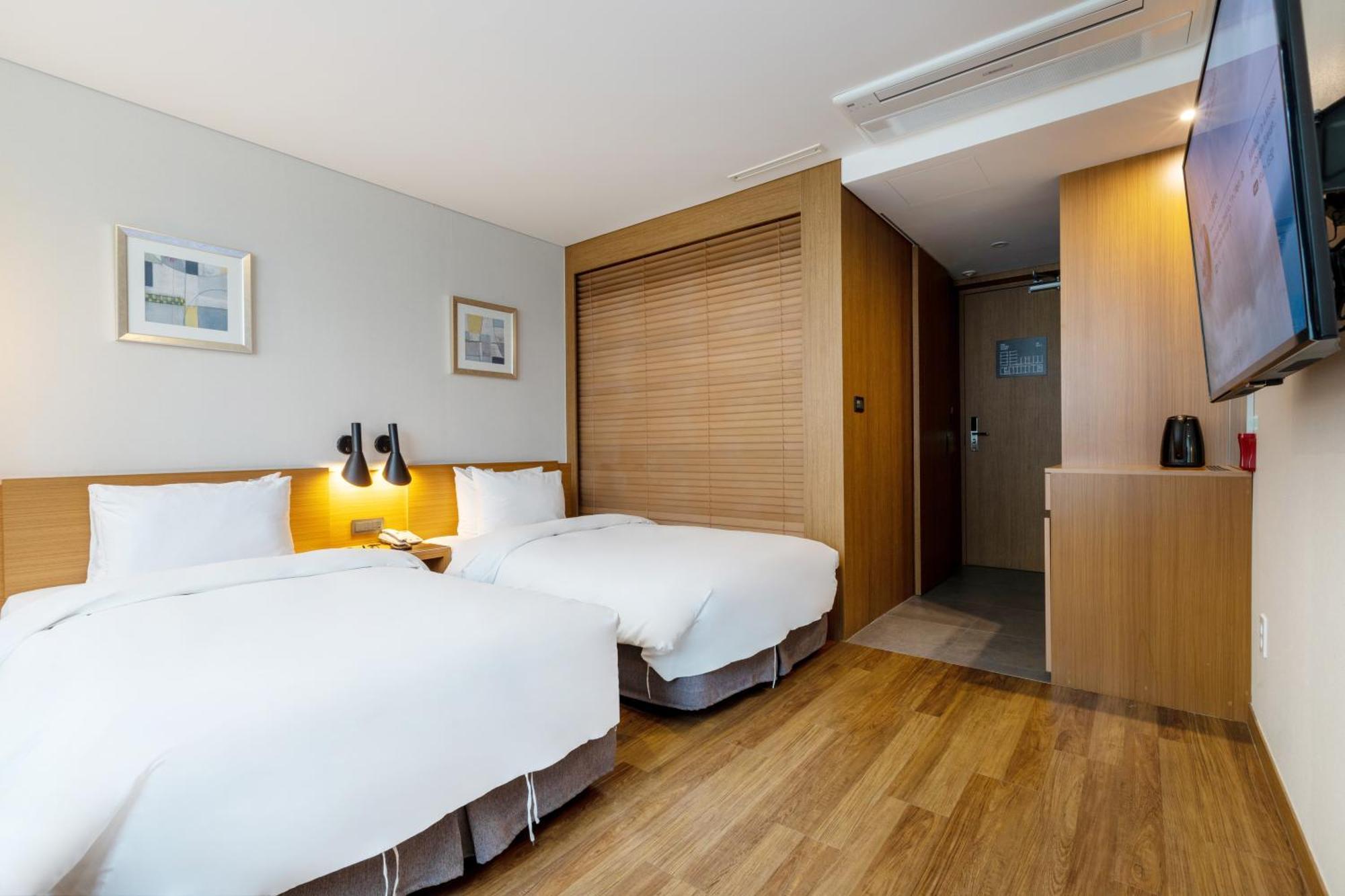 Mate Hotel Phadzsu Kültér fotó