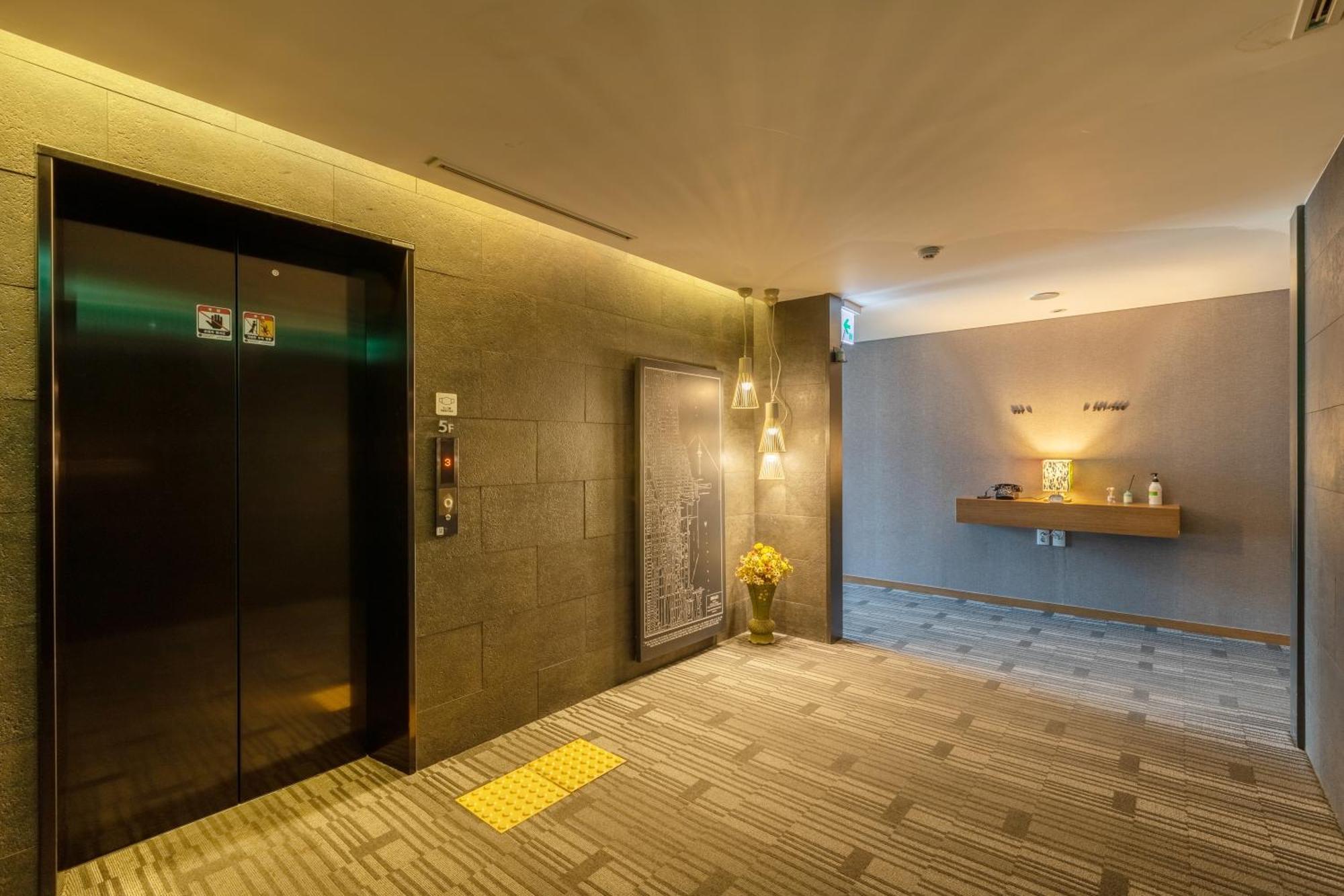 Mate Hotel Phadzsu Kültér fotó