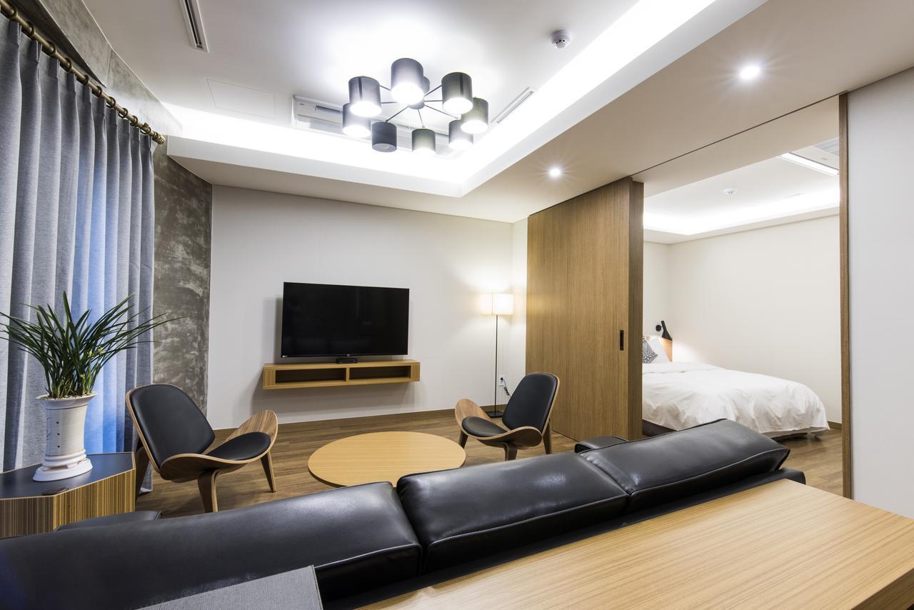 Mate Hotel Phadzsu Kültér fotó